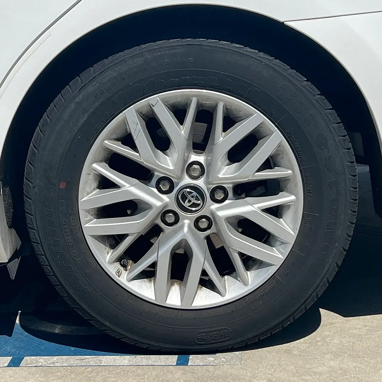 Firestone Affinity Touring S4 tyre on a Toyota wheel