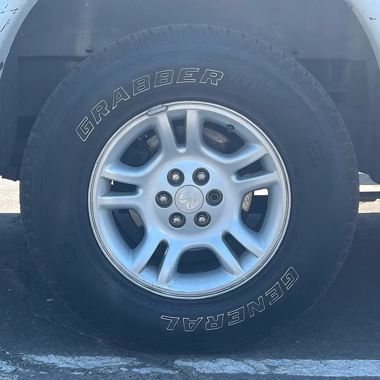 General Grabber HTS60 SUV tyre on a Dodge wheel