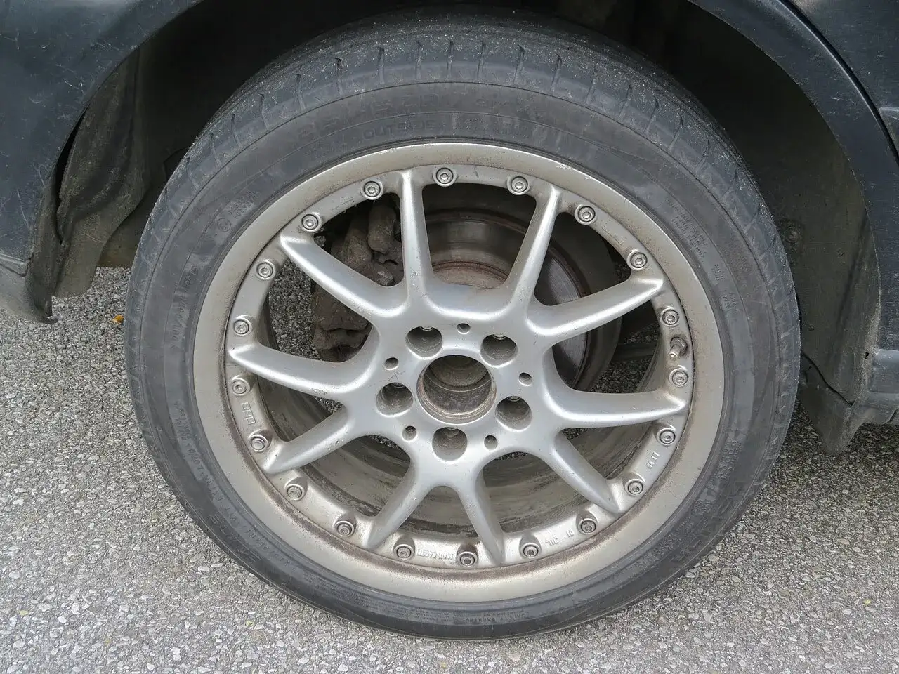 Nokian zLine 215/45 ZR17 tyre on a car wheel