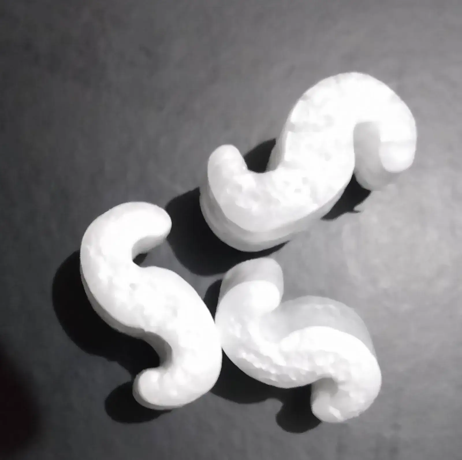 Polystyrene packing pieces