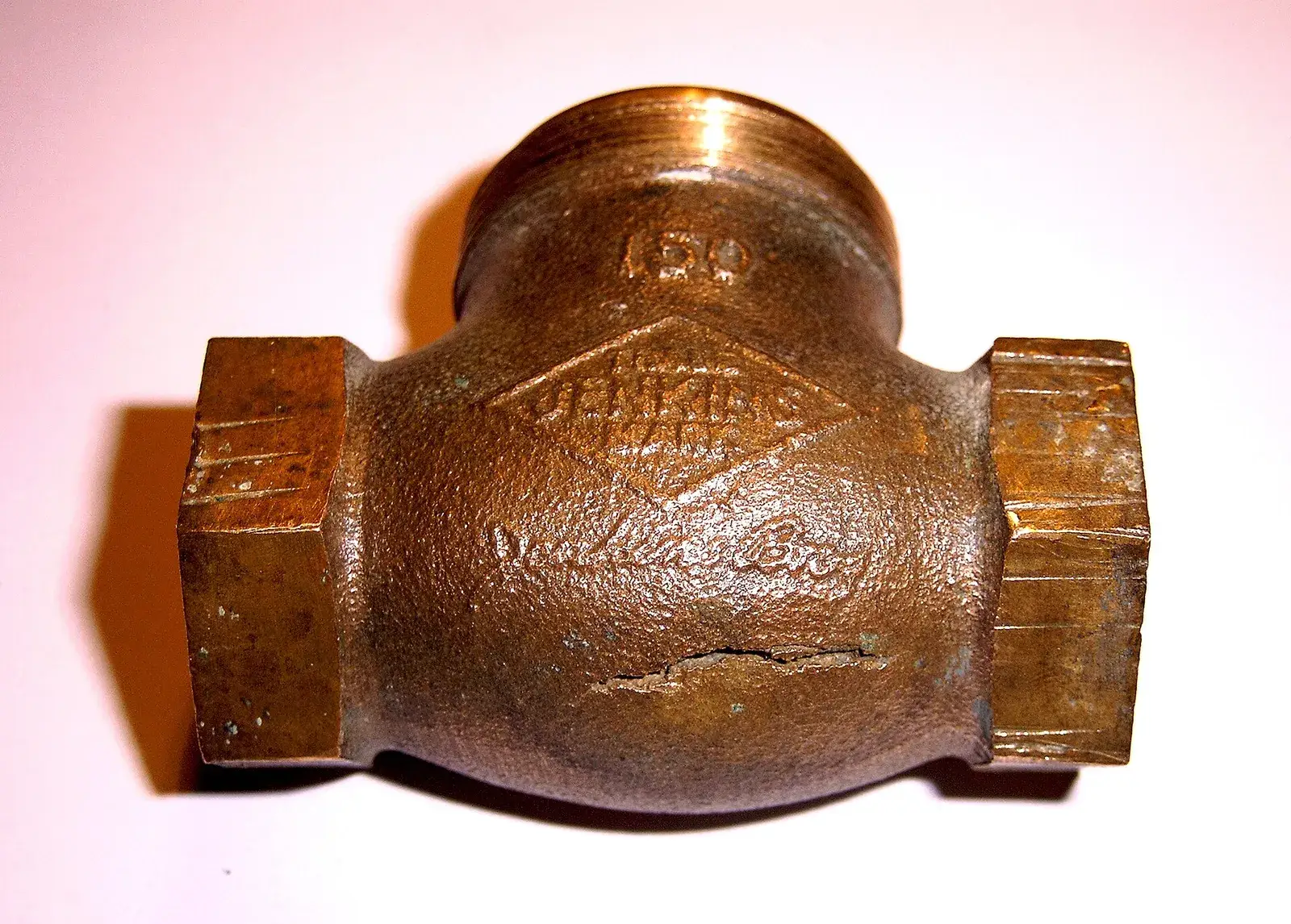 Broken cast bronze/brass check valve