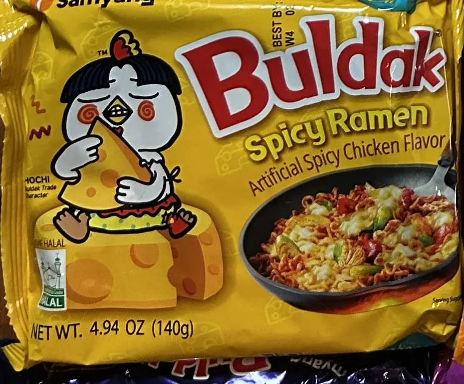 Front of a Samyang Buldak Cheese Spicy Ramen pack, net weight 4.94 oz (140 g)